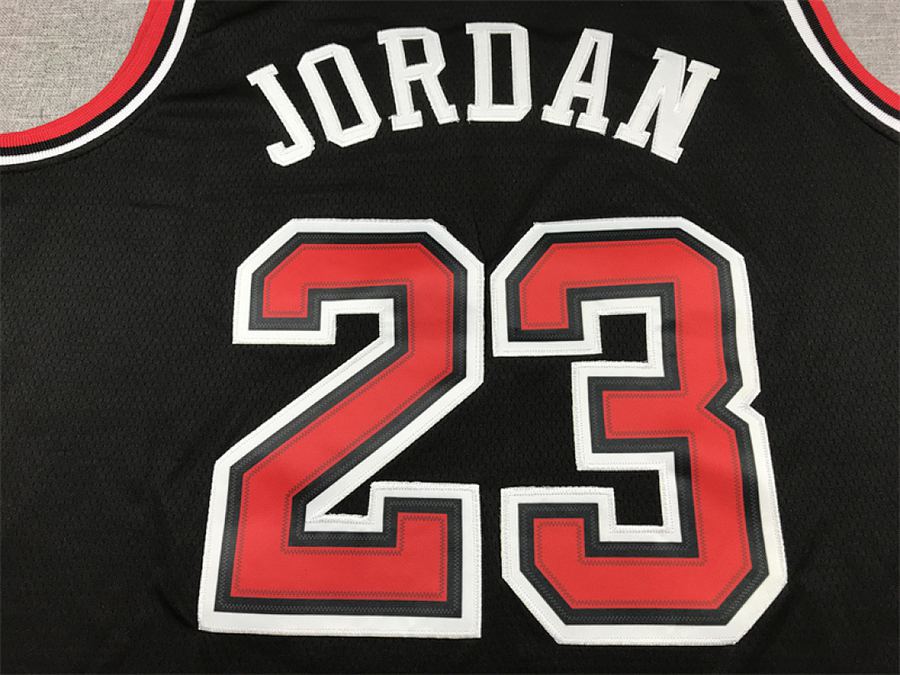 Bulls Black Jersey