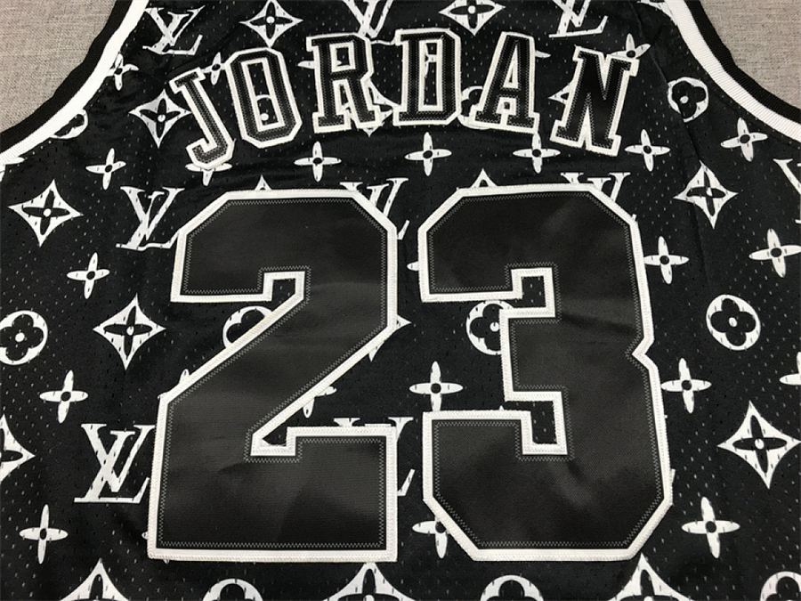 Bulls Collab Jersey