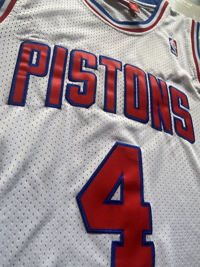 Pistons #4 White Jersey