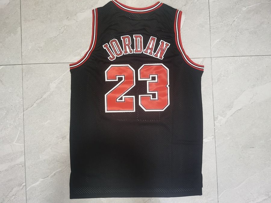 Bulls Black Jersey