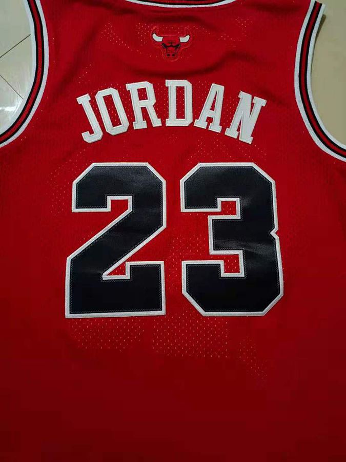 Bulls Red Retro Jersey