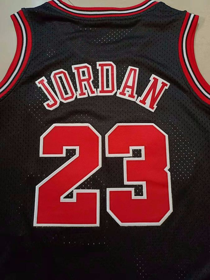 Bulls #23 Black Retro Kids Jersey