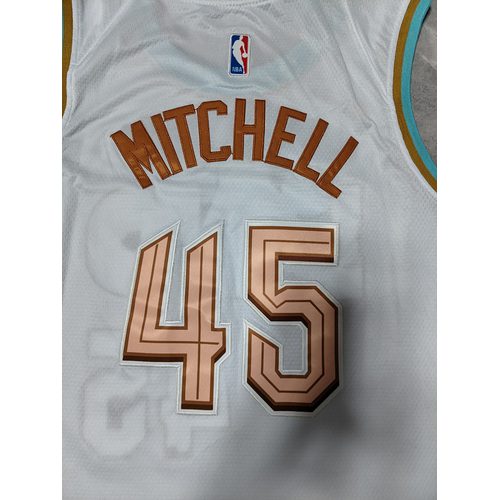 Cavaliers Donovan Mitchell White City Edition Jersey